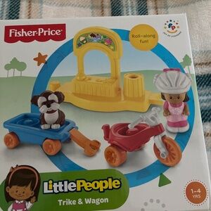 fisher Price New trike and wagon 1/4 years